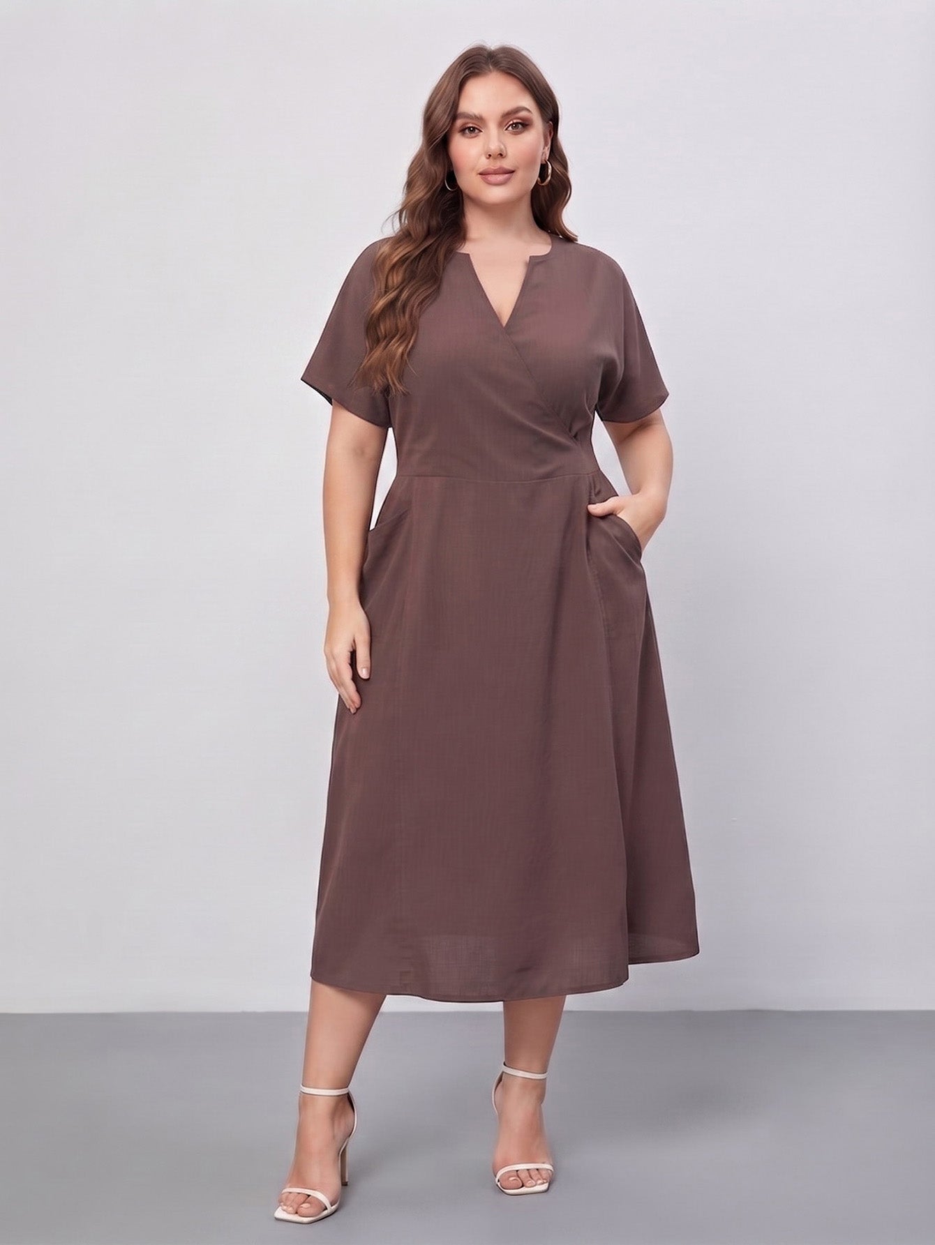 V-Neck Pocket Short-Sleeve Midi Dress
